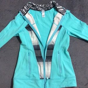 Running sweater , new just needs a wash